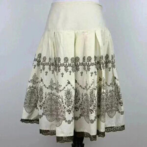 Apt 9 skirt size 10 cream brown floral lace hem
